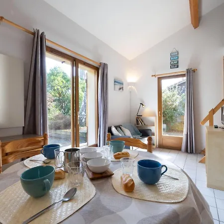 Jardins De La Pinede-9 By Interhome בית נופש